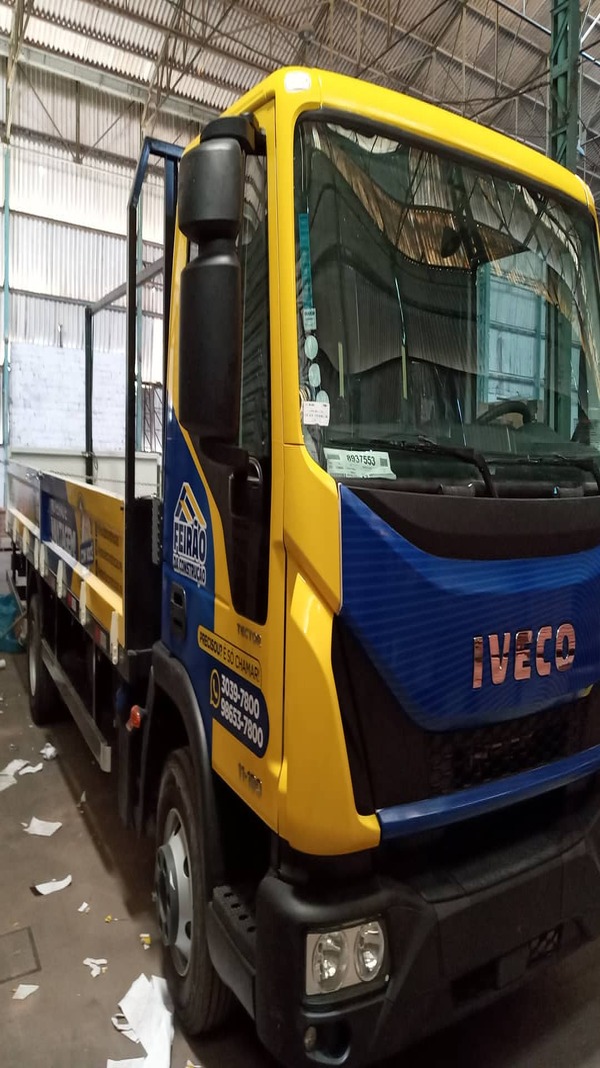 Image hover effect image