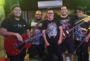 Banda Superself e Nicobates ensaiando para a gravanção de "Infante Destemido"